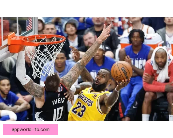 雷迪克赞詹姆斯无私助攻10次 强调健康强势收官常规赛